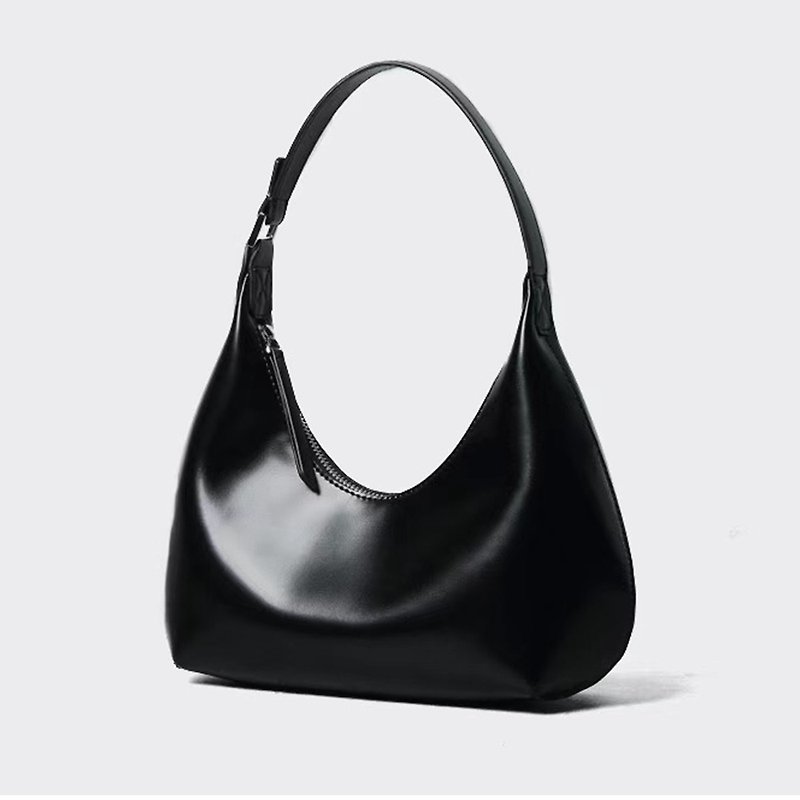 【CReAM】European and American full leather bag leather bag handbag shoulder armpit bag (two colors in total) - กระเป๋าถือ - หนังแท้ 