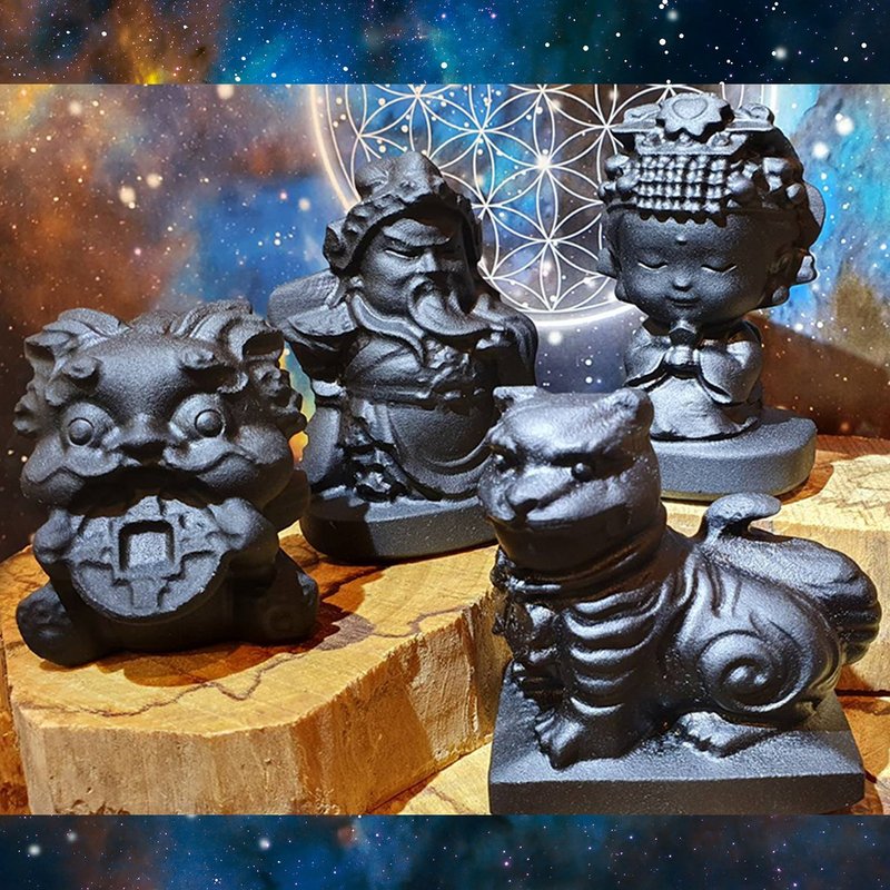 Finely carved version of natural obsidian Q version of god crystal doll to ward off evil spirits desktop cute pet - ตุ๊กตา - คริสตัล สีดำ