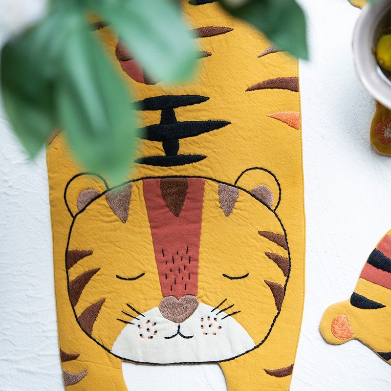 Tiger year mascot coaster embroidery handmade diy material package couples send - Knitting, Embroidery, Felted Wool & Sewing - Cotton & Hemp Orange