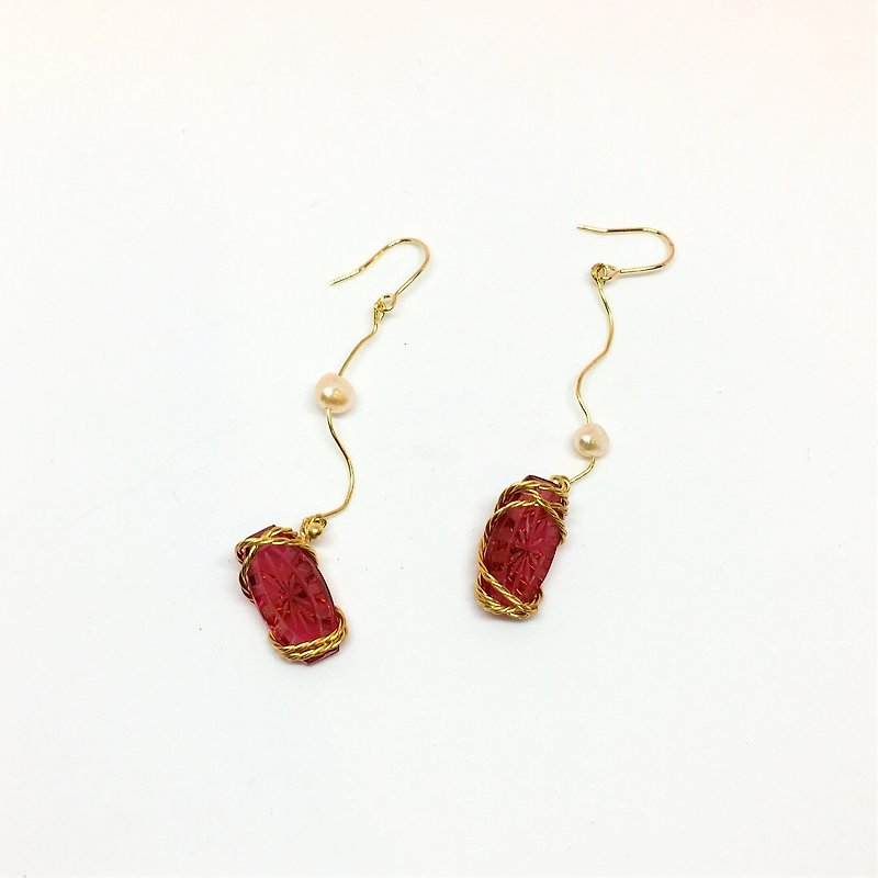 Artists jewel 藝術家的耳環 - 耳環/耳夾 - 玻璃 紅色