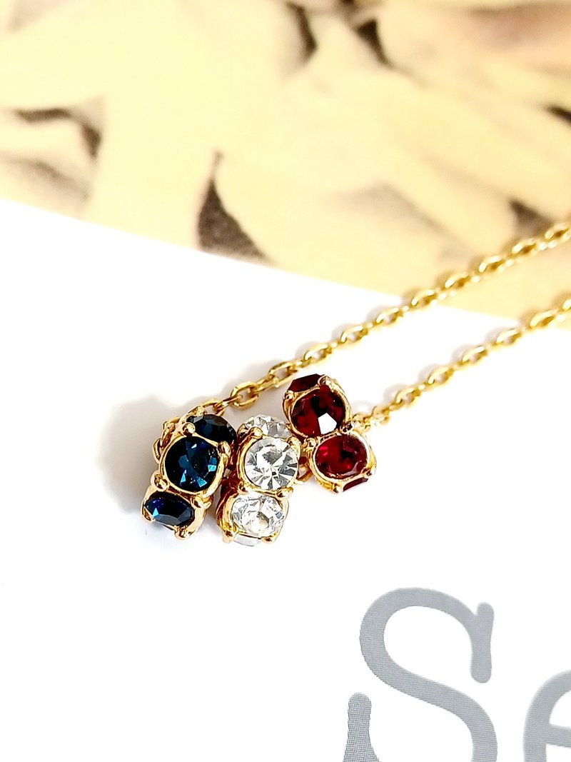 vintage jewelry fashionable and eye-catching three-color rhine ring necklace - สร้อยคอ - โลหะ 