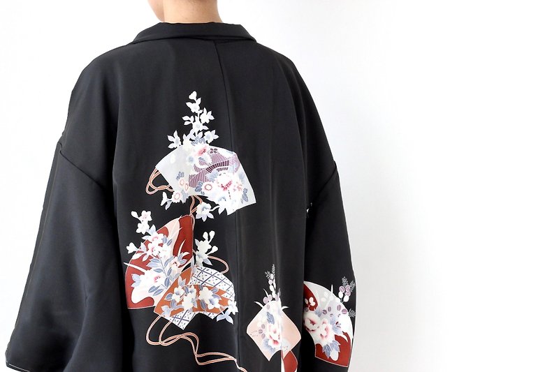 lowers and Ogi kimono, Japanese silk haori, haori jacket, Japanese fashion /3900 - Women's Casual & Functional Jackets - Silk Black