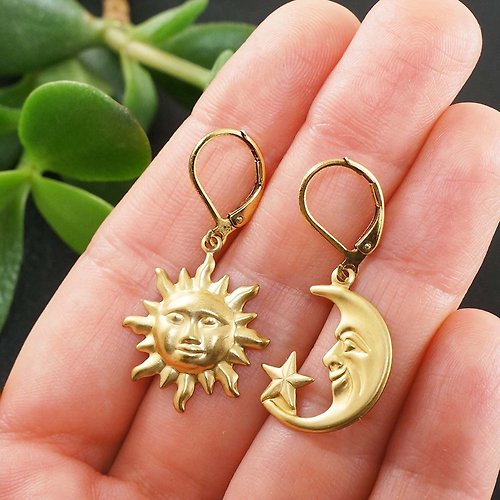 AGATIX Sun and Moon Crescent Moon Star Celestial Gold Brass Asymmetric Earrings Jewelry