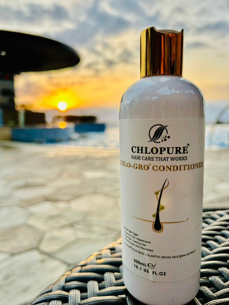 【英國品牌CHLOPURE】修護潤髮乳300ml - 潤髮乳/護髮用品 - 環保材質 白色