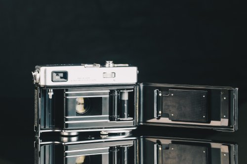 【専用】Fujica 35 EE フィルムカメラ Fujica 35-EE - Camera-wiki.org - The free camera encyclopedia