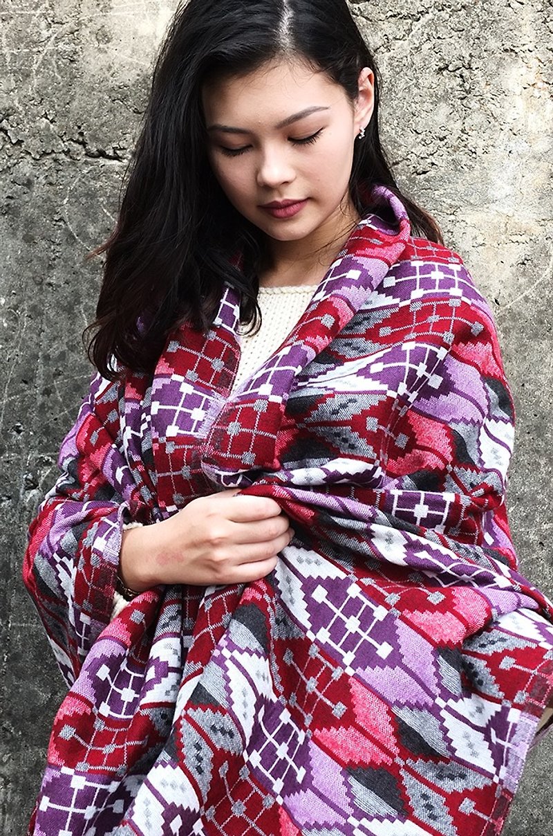 【Grooving the beats】Hand woven Ethinic Shawl / Scarf / Blanket（Arrow print design_Red+Purple） - Scarves - Polyester Red