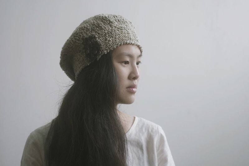 Yak cashmere ・ Hand-twisted weaving ・ Beret ・ Snow trace-white / light and shadow-gray / embers-coffee - หมวก - วัสดุอื่นๆ 