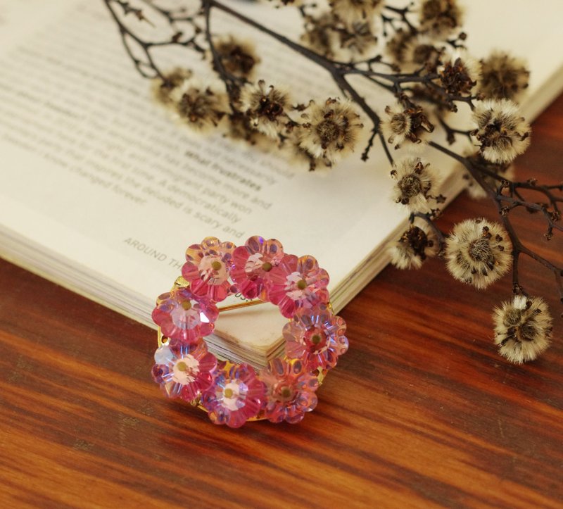 古董金色透亮粉紅水晶萊茵石串珠圓形別針 B1575 - 胸針 - 其他金屬 金色