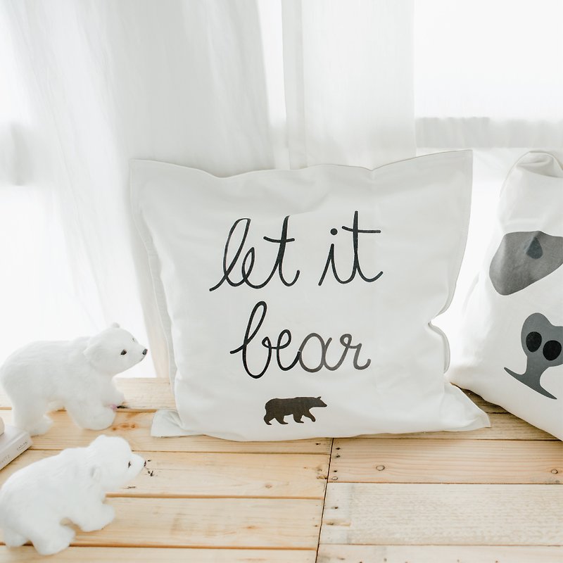 LET IT BEAR, Changeable Color Cushion-Cover - 枕頭/抱枕 - 棉．麻 白色