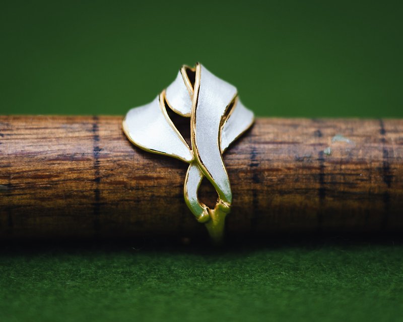 Classic Art Nouveau four leaf ring - Adjustable ring - Japanese - hypoallergenic - แหวนทั่วไป - เงิน สีทอง