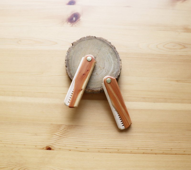 [Thanksgiving Offer] Cypress and Maple Wood Folding Comb - อุปกรณ์แต่งหน้า/กระจก/หวี - ไม้ 