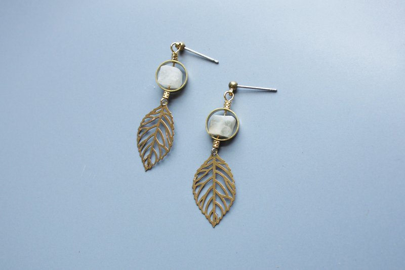 │ Gold Leaf │ Earrings - Fluorite - ต่างหู - โลหะ ขาว