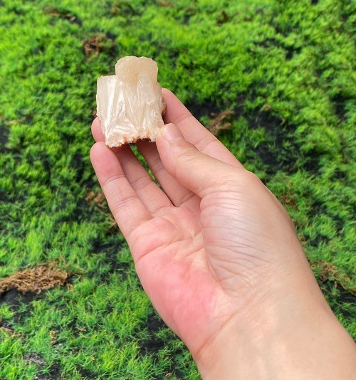 Rainbow Crystal 能量水晶-天然可愛珠光感沸石能量原礦 吸收負能量 維持能量