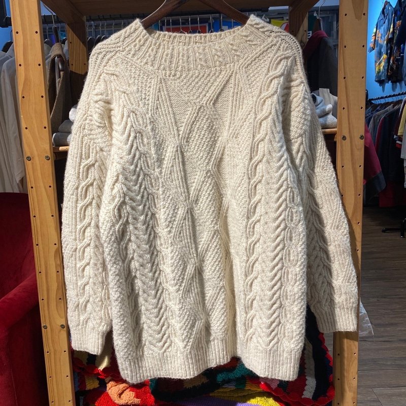 --Vintage--White thick wool knitted sweater - เสื้อโค้ทผู้ชาย - วัสดุอื่นๆ ขาว