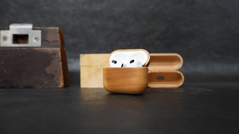 AirPods 3/Pro series Taiwanese cypress protective case - Headphones & Earbuds Storage - Wood Gold