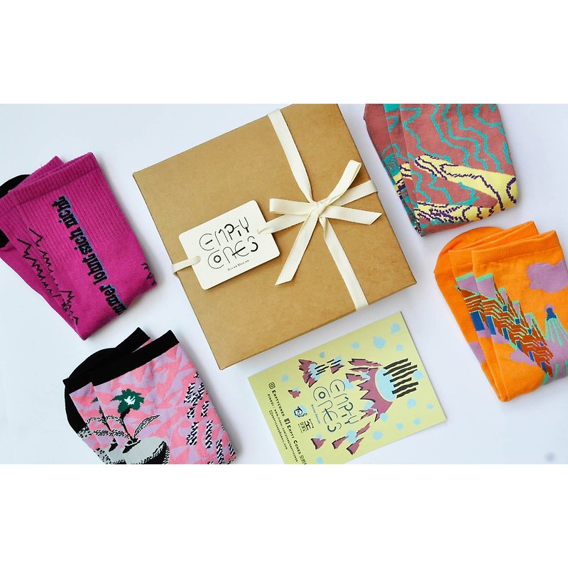 *10% off + free shipping*The empty control four-grid box socks gift box is not recorded today/pink earrings - Socks - Cotton & Hemp Multicolor