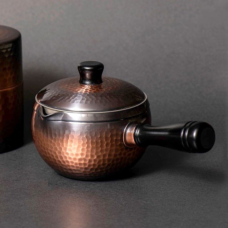 Japan's Shinkodo Japanese-made pure copper hammer-eye pattern cross-hand urgent teapot (with tea filter)-350ml-multiple colors available - Teapots & Teacups - Copper & Brass Red