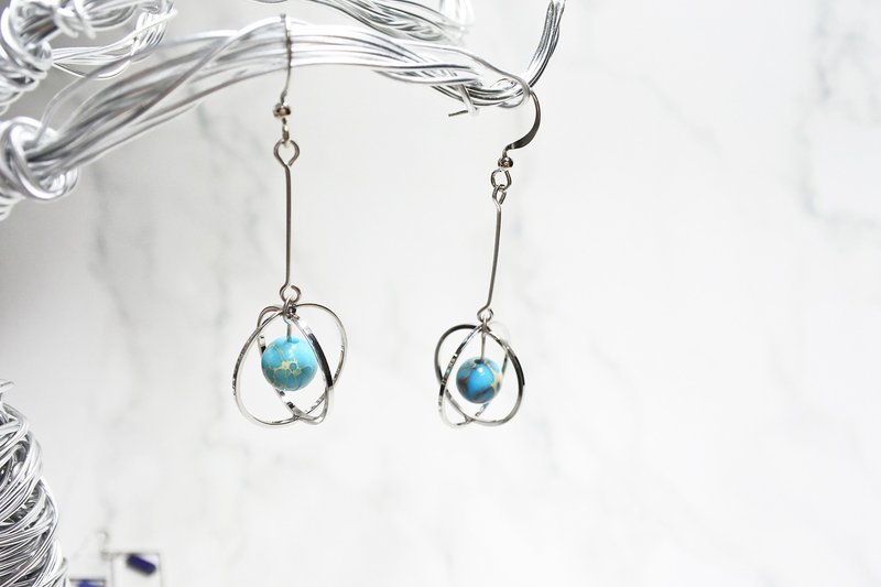 【Globe】Natural stone hanging earrings - ต่างหู - โลหะ สีน้ำเงิน