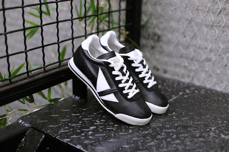 TOUCH GROUND 韓國品牌復古波鞋 VINTAGE CORSET OG BLACK - 女運動鞋/球鞋 - 真皮 黑色