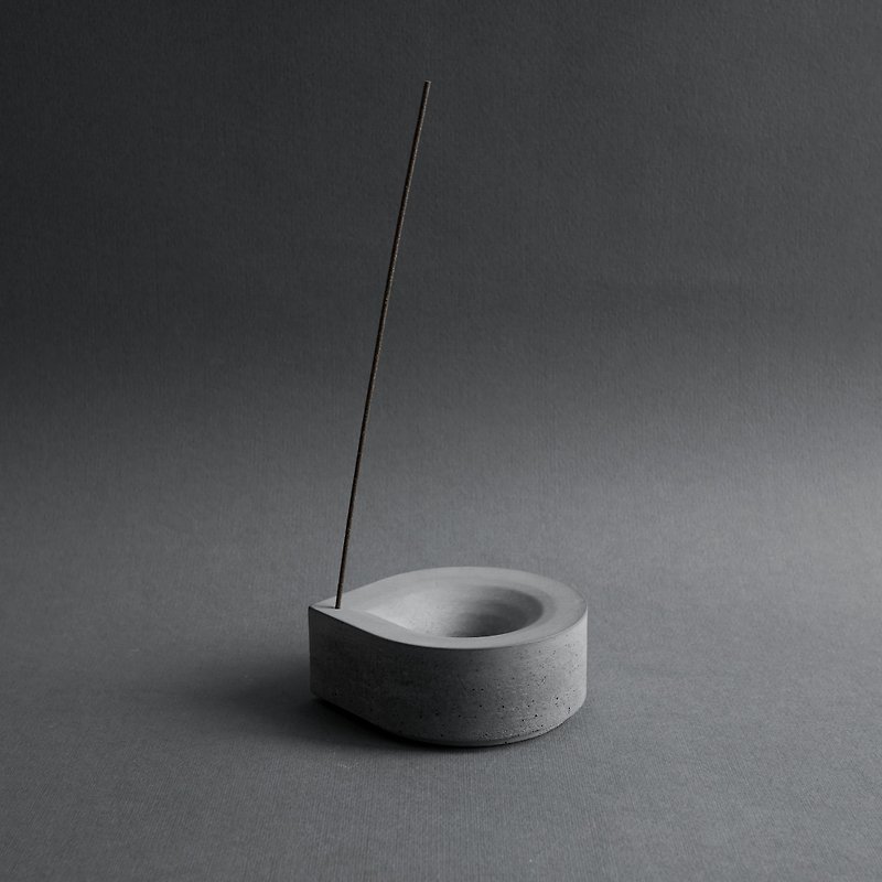 Concrete incense holder | water drop - น้ำหอม - ปูน สีเทา