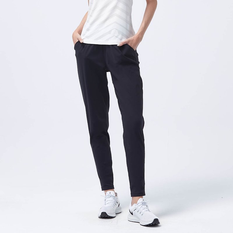 ULTRACOOL- Cool Slim Fit Quick Dry Trousers - Anthracite Black - กางเกงขายาว - ไนลอน สีดำ
