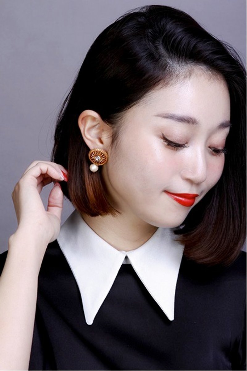 Luce Costante Londe Earrings LC-15137, LC-15138 (Pin & Ear Button) - ต่างหู - โลหะ สีทอง