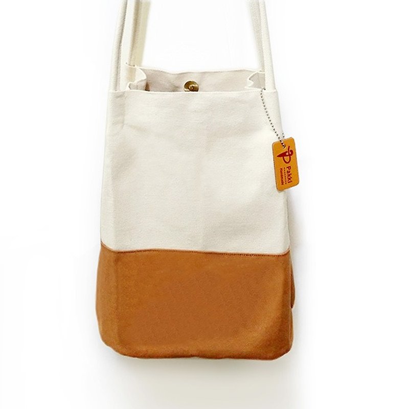 簡約拚色手提肩背厚帆布水桶包〈Pakki〉 - 手提包/手提袋 - 棉．麻 咖啡色