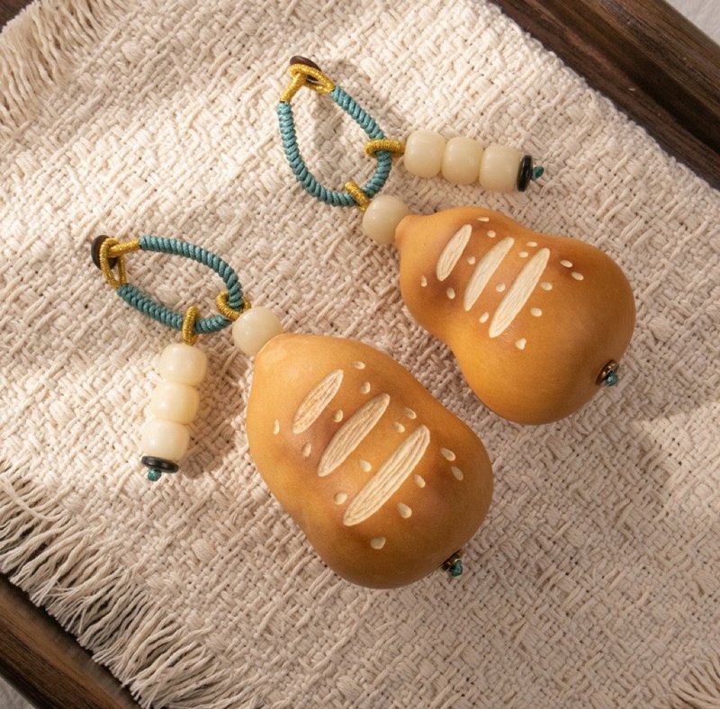 Original Carved & Printed Gourd Handheld Ornament - Exquisite & Cute for Women, Bag & Key Chain Charm, Stress-Relieving Hand Fidget - ที่ห้อยกุญแจ - ไม้ 