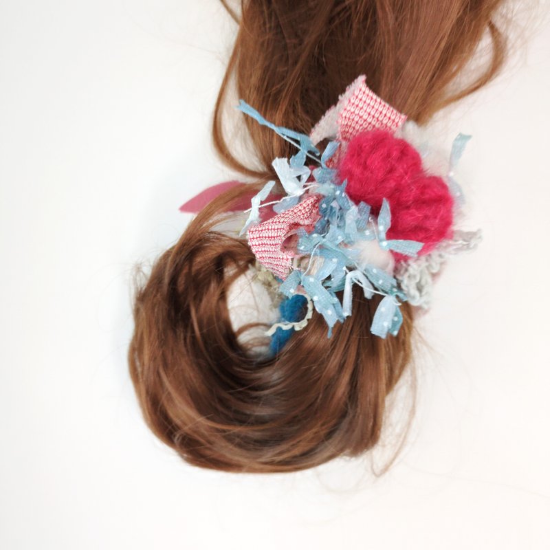 【Pinkoi Exclusive】 Only one handmade scrunchie in the world-asobi ito no shushu - เครื่องประดับผม - วัสดุอื่นๆ 