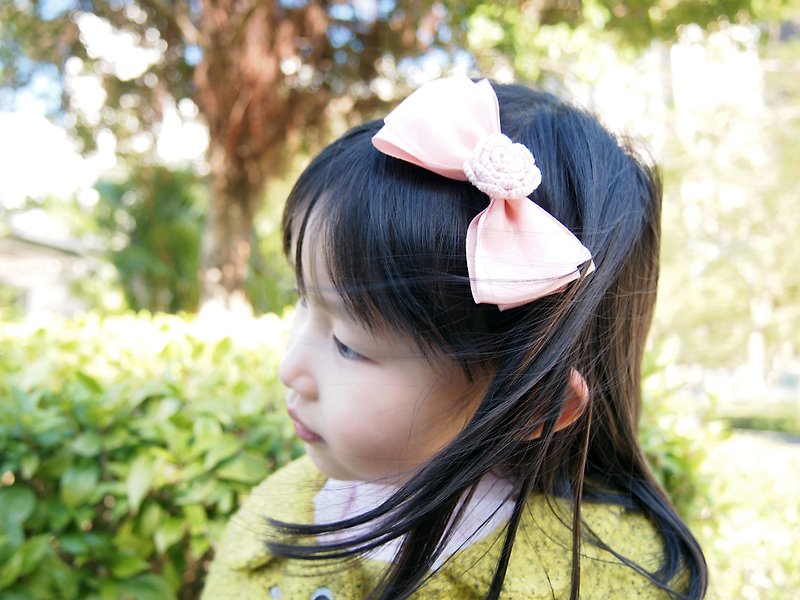 Hand-woven elegant meat pink butterfly with pink rose girl hair band BH079 - เครื่องประดับผม - งานปัก สึชมพู
