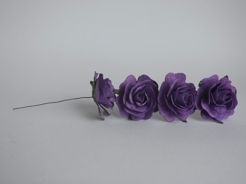 Paper Flower, 20 pieces DIY supplies mulberry rose size 4.5 cm., purple color. - 木工/竹藝/紙雕 - 紙 紫色