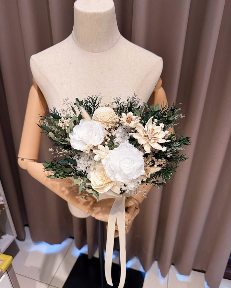 Pure White Forest Preserved Bouquet | Bridal Bouquet | Preserved Wedding Bouquet | Dried Flower Bouquet - ช่อดอกไม้แห้ง - พืช/ดอกไม้ 