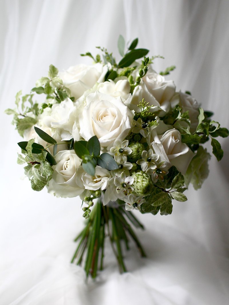 Bouquet (full flowers/ white roses/ Beishi home delivery) - ตกแต่งต้นไม้ - พืช/ดอกไม้ ขาว