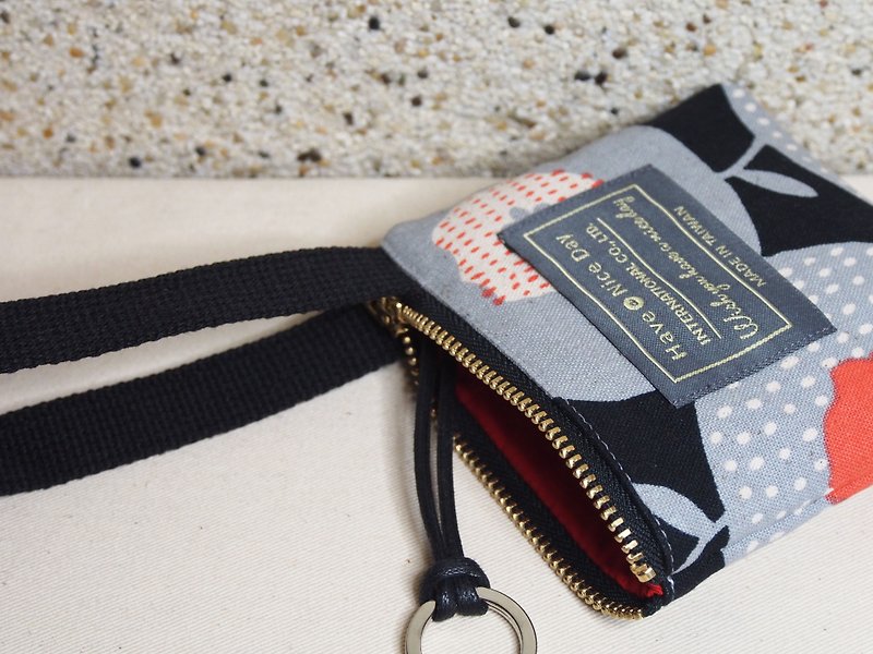 【Take away as you like】 Handle key coin purse - small spring day and × big red