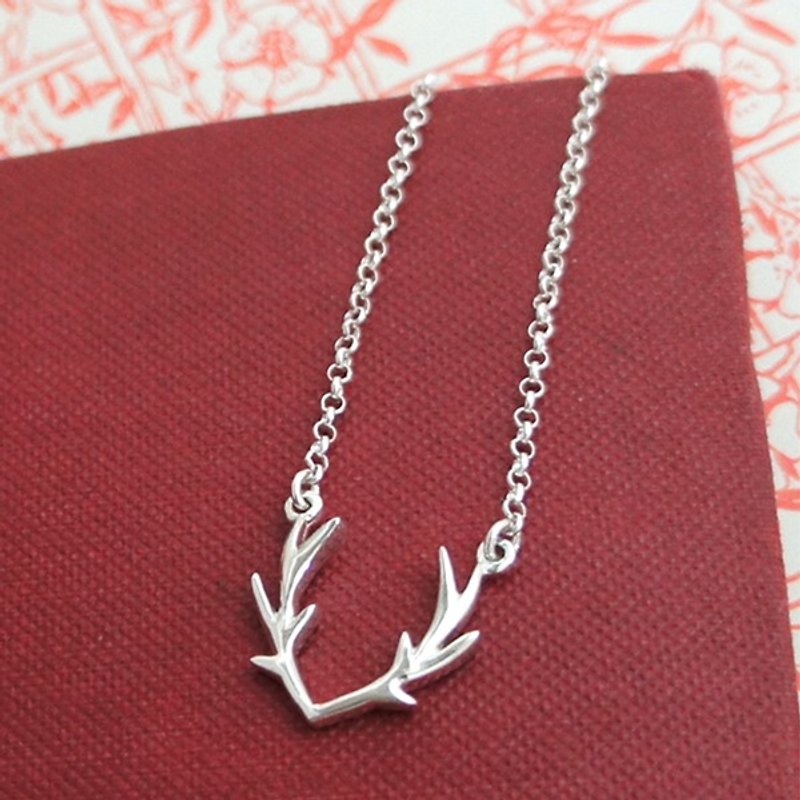 Antlers Silver Necklace - สร้อยคอ - โลหะ สีเทา