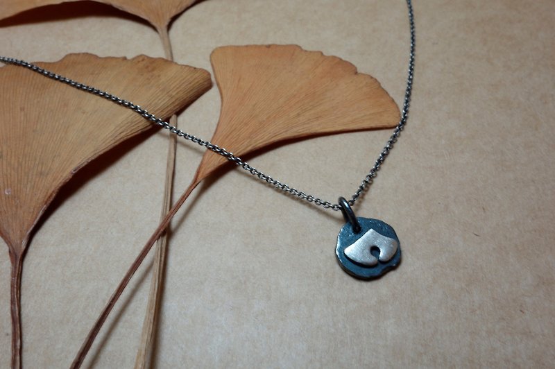 Pure silver ginkgo necklace meets little apricot luck - Necklaces - Silver Silver