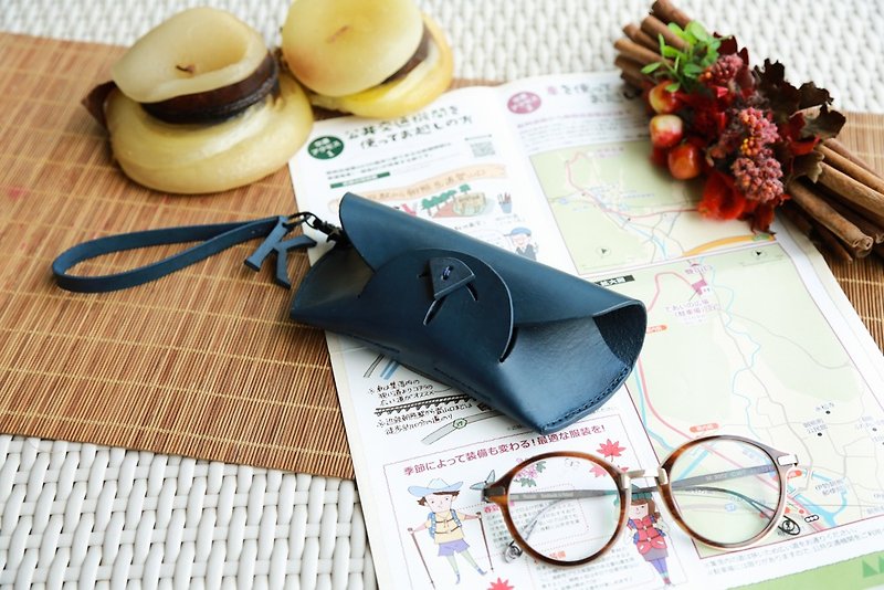 【Off-season sale】Personalised Glass Case, Handdye leather Sun Glasses Case - กรอบแว่นตา - หนังแท้ 