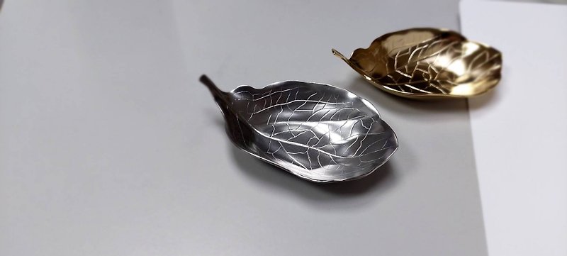 Graduation and teacher gifts- Silver Persimmon Leaf Appetizer Spoon-Silver Style - จานเล็ก - สแตนเลส สีเงิน