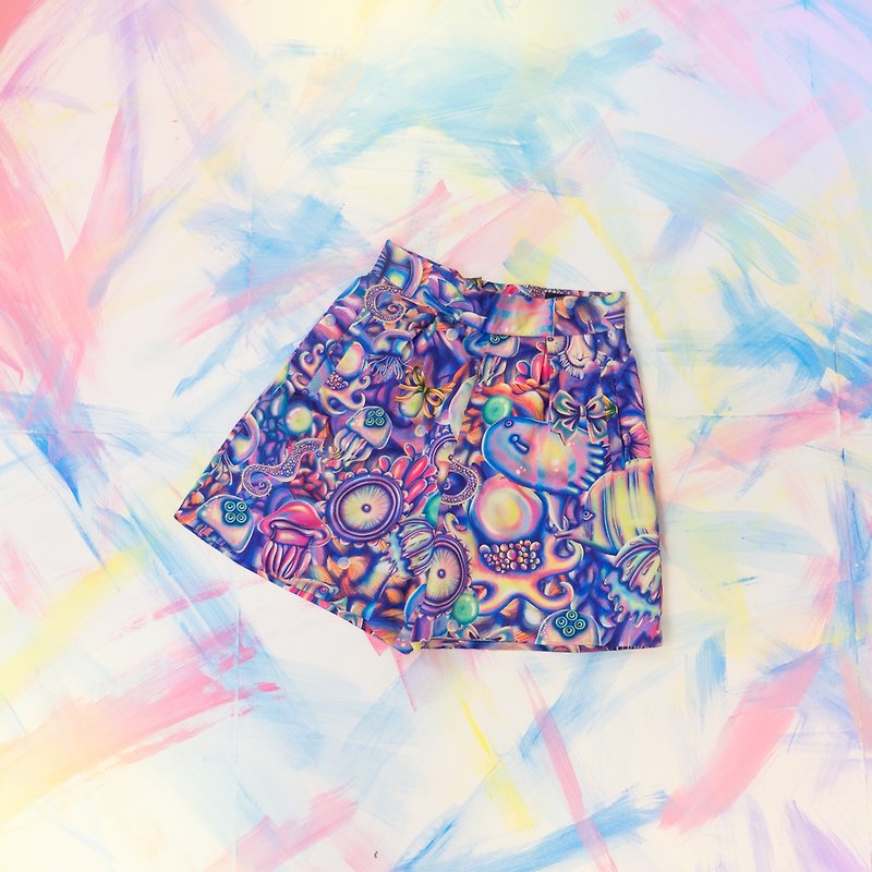 Shorts in Illustration Printing - Women's Shorts - Polyester Blue