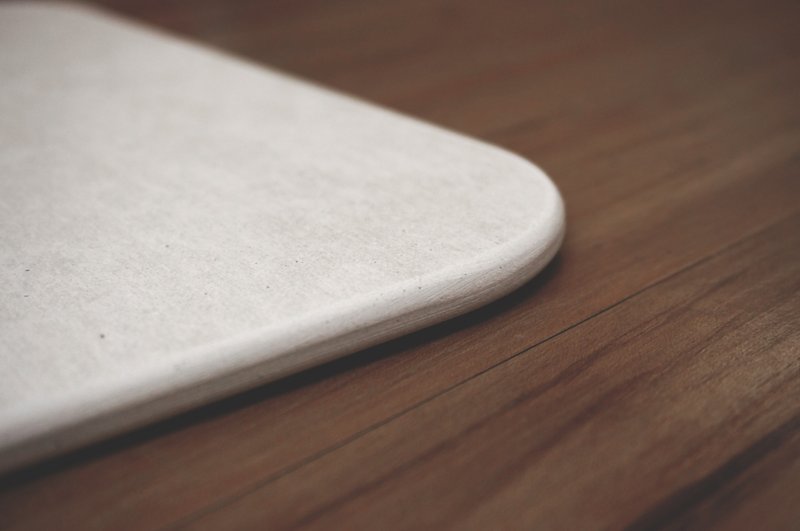 [UB straight into the retail store small R] Free anti-slip mat Japanese scoria algae earth foot pad absorbent bath mat - อื่นๆ - วัสดุอื่นๆ 