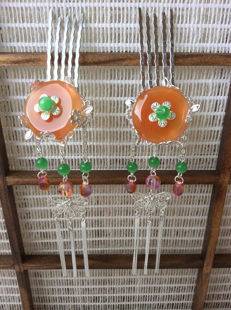 Hand-made ~ meow red agate jade peace buckle small comb (one pair) - Hair Accessories - Other Materials Red
