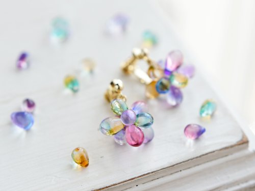 atelier-erico 【ピアス・イヤリング】カラフルなのに上品 淡い虹色 レインボー 花火