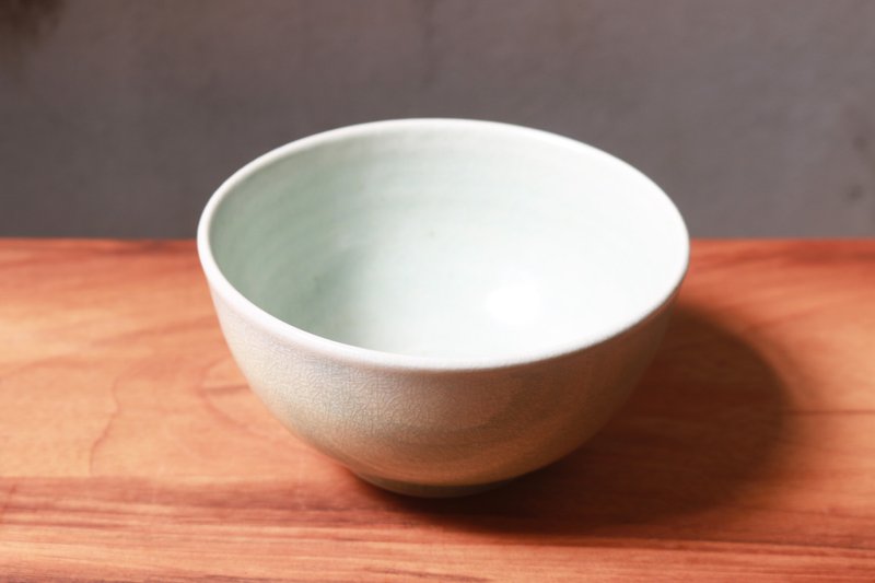 Green ice cracked bowl (middle) - ถ้วยชาม - เครื่องลายคราม 