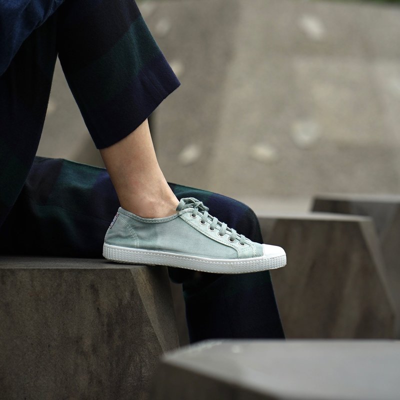 西班牙國民帆布鞋CIENTA 74777 164 淺綠色 洗舊布料 大人 繫帶款 - 女款休閒鞋 - 棉．麻 綠色