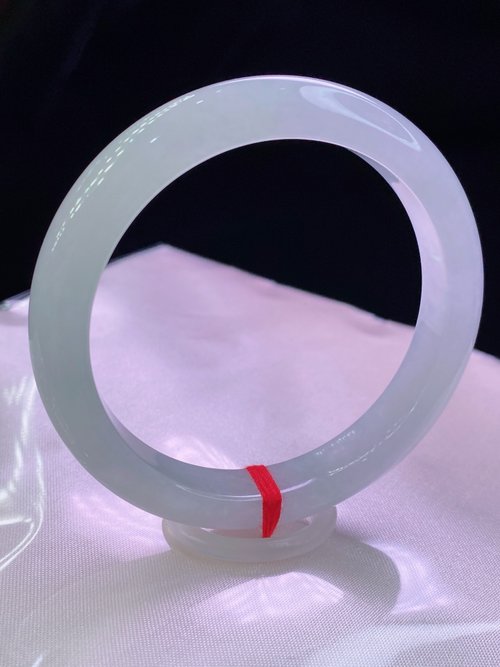 一念之間 緬甸老坑 天然A貨翡翠手鐲 圈口56.5MM 冰潤細膩水頭足 編號08727