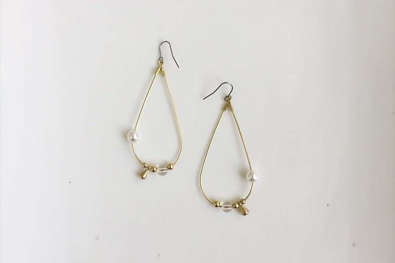 Pearls brass earrings - Earrings & Clip-ons - Gemstone White