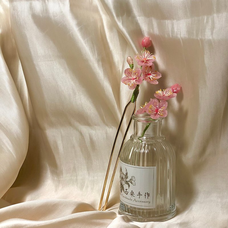 【花】しだれ桜の初開花。さくらのかんざし。樹脂製の花飾り。桜の季節。 - ヘアアクセサリー - レジン ピンク