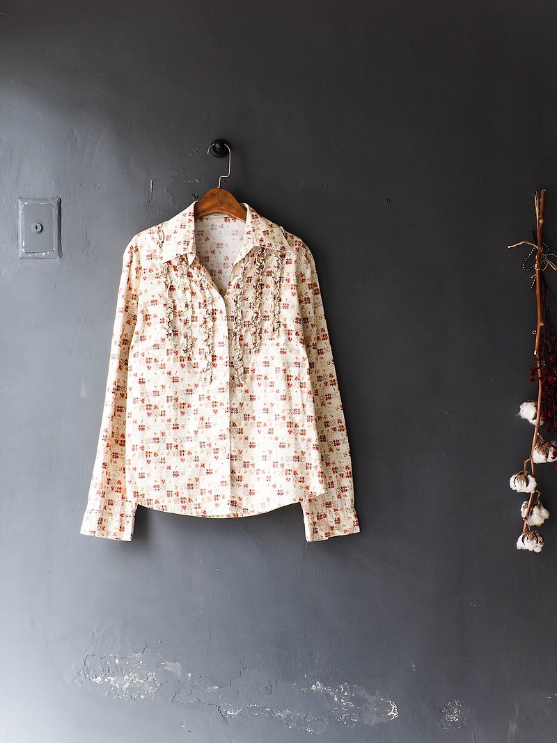 River Water Mountain - Nagasaki beige youth love girl log antique silk shirt jacket coat - Women's Shirts - Cotton & Hemp Yellow