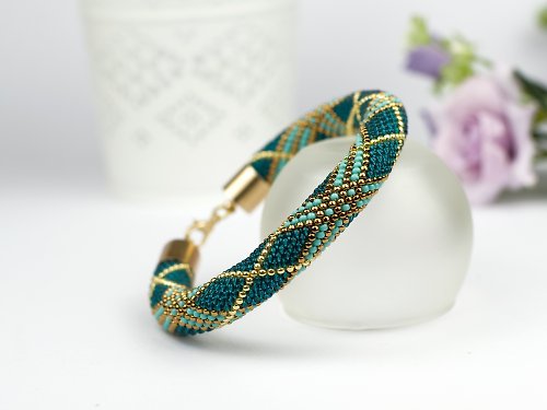 BeadCrochetKit Diy jewelry kit beaded bracelet, Making kit beading, Turquoise diy bracelet