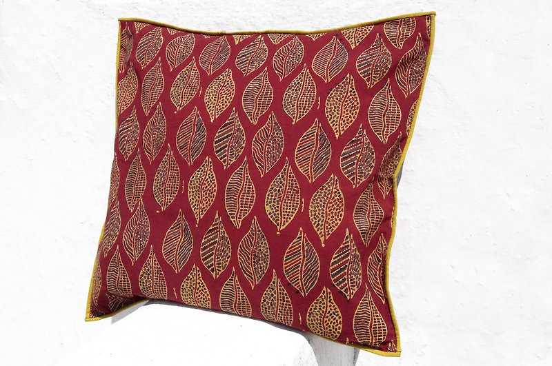 Christmas gift limited to a woodcut Indian pillowcase / cotton pillowcase / printing pillowcase / hand-printed pillowcase - woodcut Indian soil natural leaves leaves - Pillows & Cushions - Cotton & Hemp Red